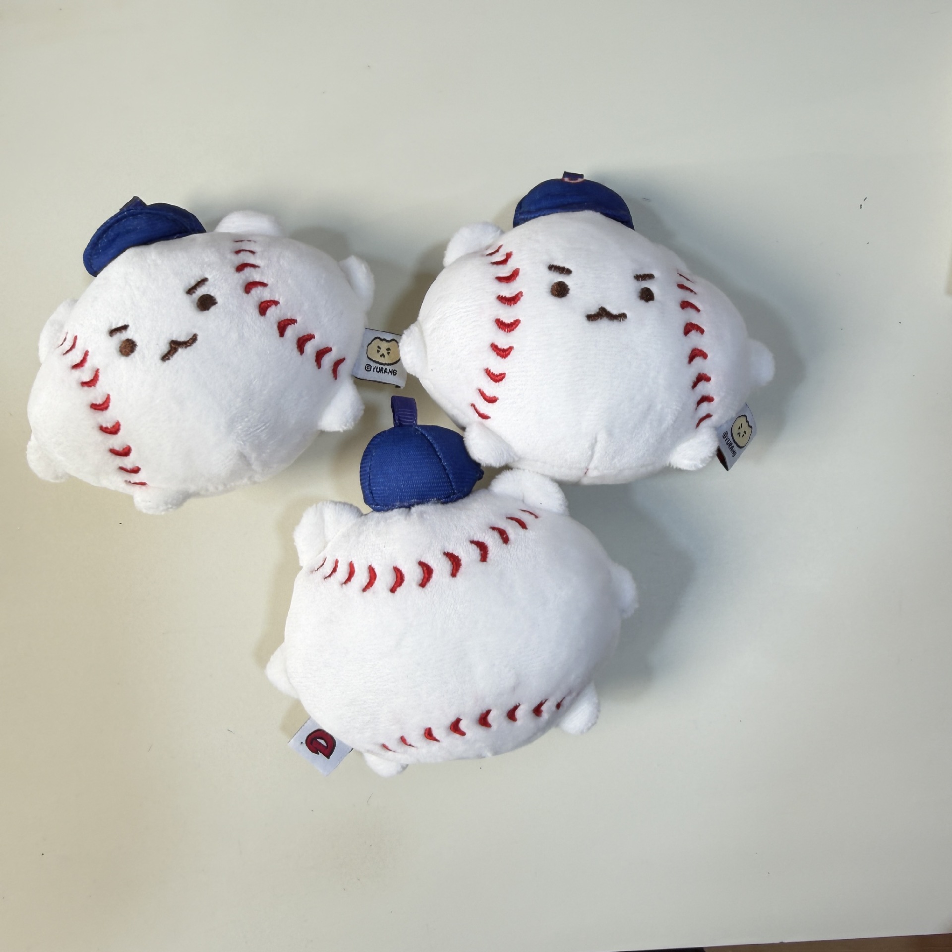 Kawaii Kartoffelbär Baseball P – Gaming Console Keychain Bewertung und Preis